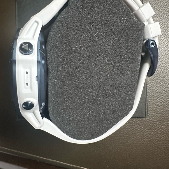 Fenix 6/6s Pro Solar - Picture 4 of 5